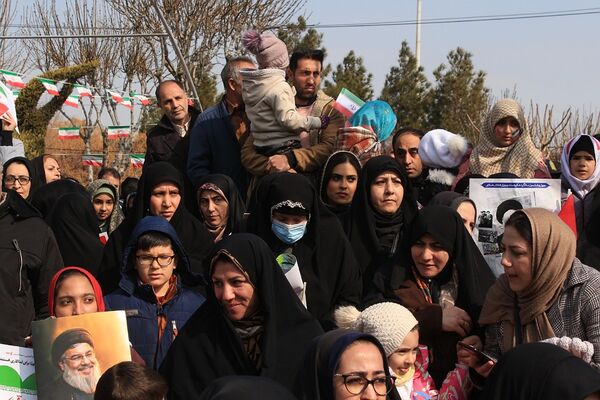 حضور پرشور مردم بهارستانی در راهپیمایی ۲۲ بهمن