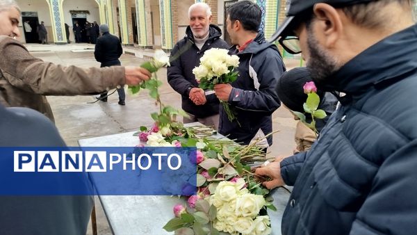 غبار روبی و عطر افشانی گلزار شهدا  در نیشابور 