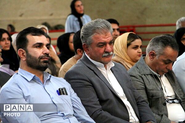 تجلیل از ملی‌پوش هندبال قرچک پس از بازگشت از مسابقات قهرمانی آسیا