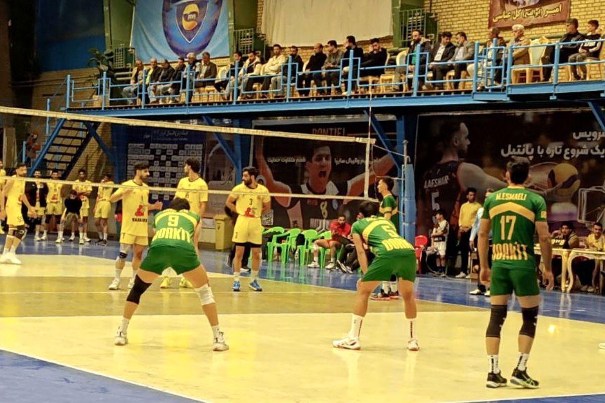 شکست سه‌برصفر طلایی‌پوشان ورامین برابر بنیس تبریز در لیگ برتر والیبال