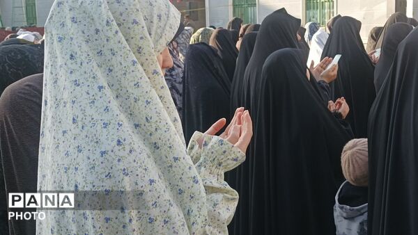 اقامه نماز عید فطر در مسجد امام سجاد  نیشابور 