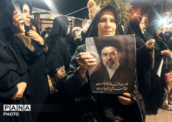 سفره افطاری خیابانی و تجمع منتقمین رهبر شهید در روستای ریحان‌آباد گلوگاه