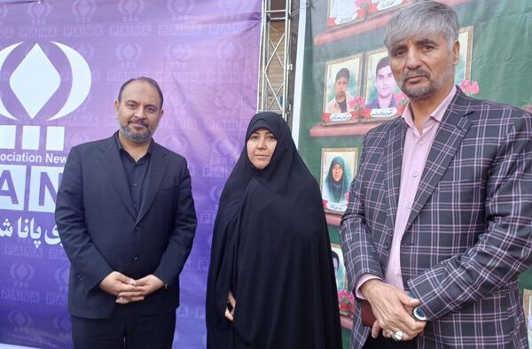 قاب‌هایی از خروش نسل بیدار