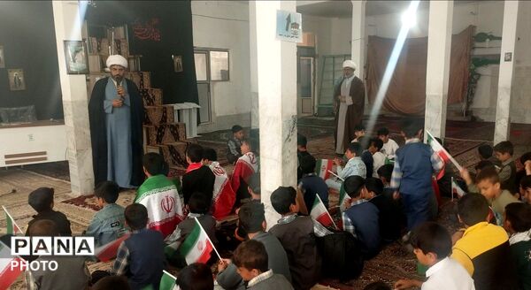 کفش های کوچک قدم های بزرگ ؛ صدای ایستادگی در خیابان های سلطان آباد