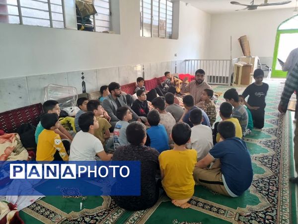 حلقه‌های صالحین اعتکاف در شهرستان خلیل‌آباد 