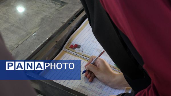 دانش‌آموزان مدارس منطقه ۵ با شهید گمنام پیمان وفاداری بستند