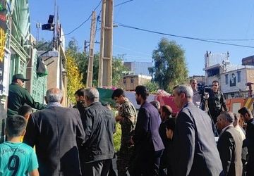 شهیدان آسمانی در آغوش مردم معمولان