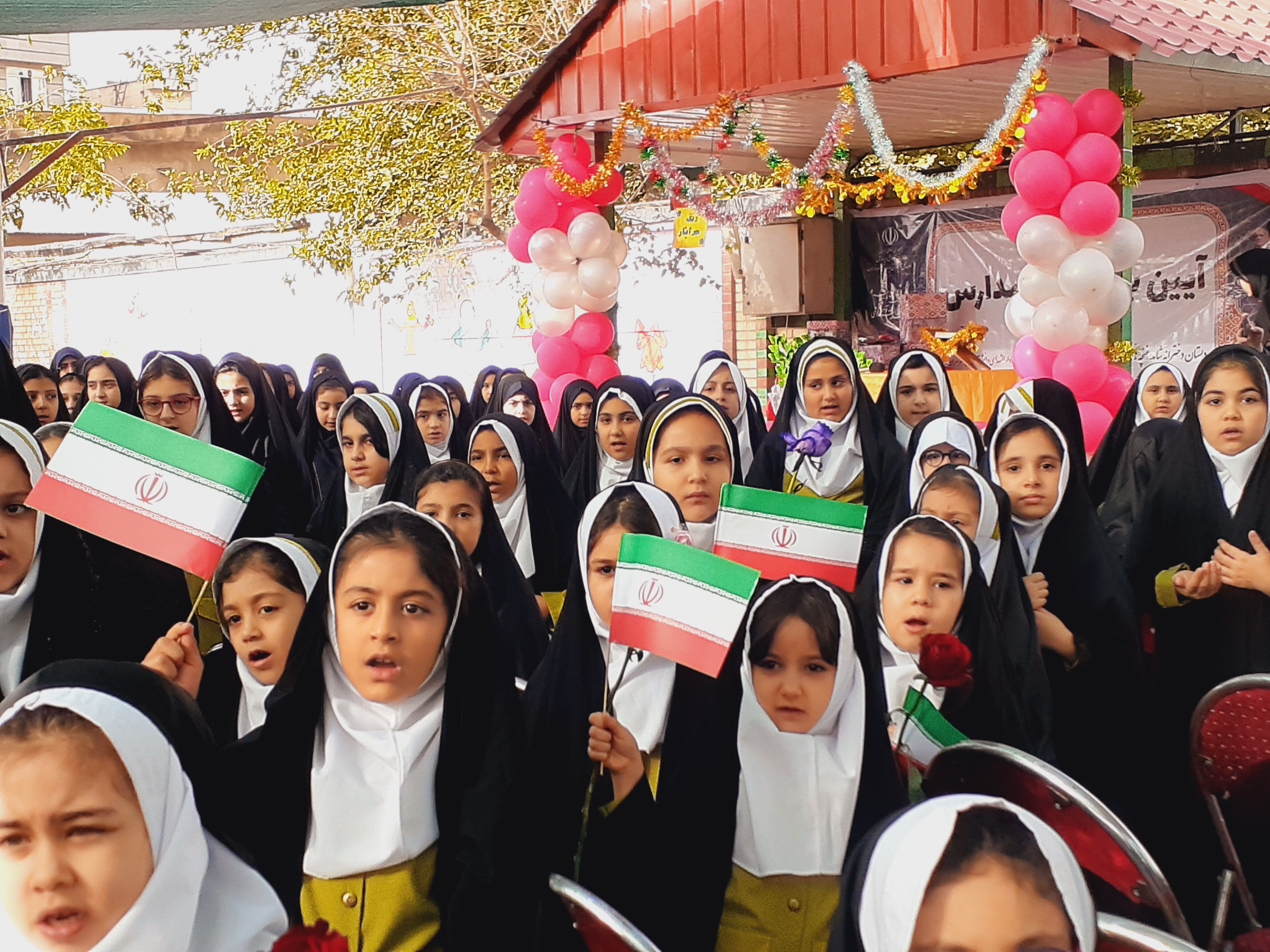 زنگ موفقیت با هماهنگی خانه و مدرسه به صدا درمی‌آید