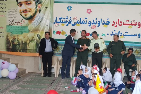 غنچه‌های امید در آغوش دبستان فاطمیه لردگان