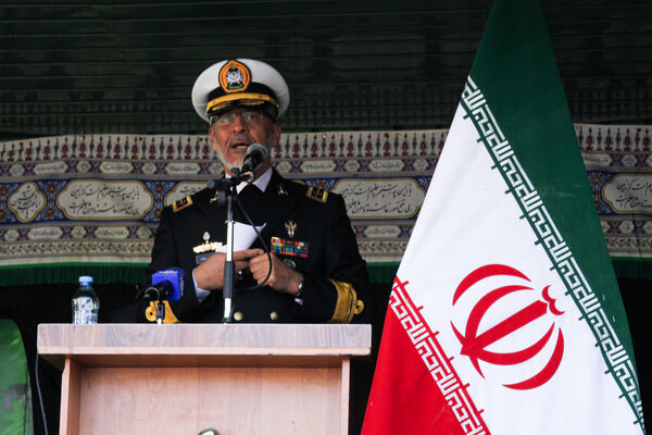 حضور پرشور دانش آموزان زنجانی در راهپیمایی ۱۳ آبان