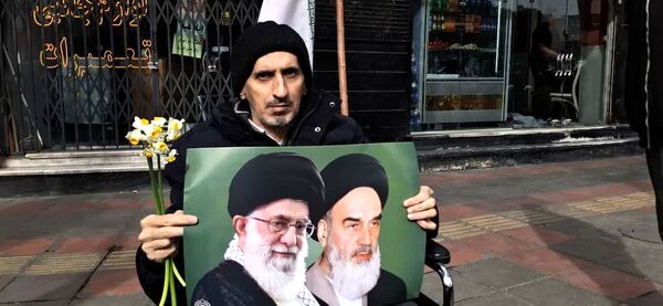 جلوه هایی از راهپیمایی جشن پیروزی انقلاب در شهر قم