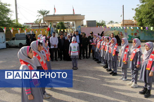 مدارس آب‌پخش به استقبال دهه فجر رفتند