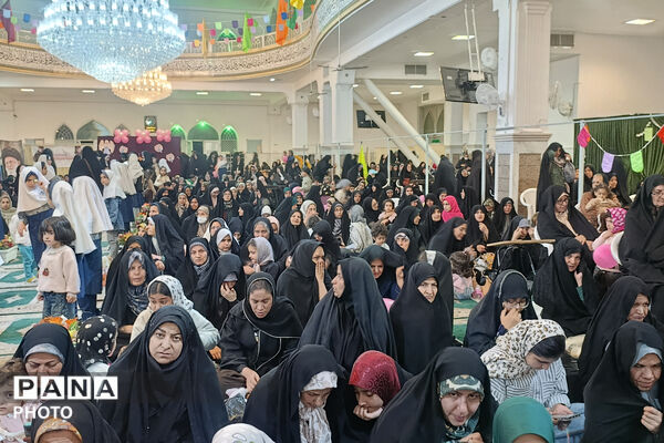 شمیم عطر حرم حضرت معصومه(س) در جشن روز دختر