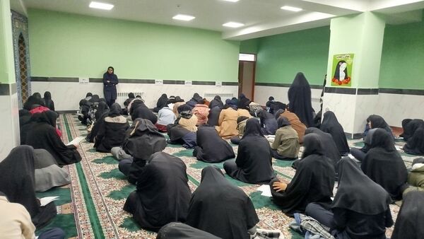 آزمون کتبی مسابقات قرآن و عترت دانش آموزان دخترانه  متوسطه 