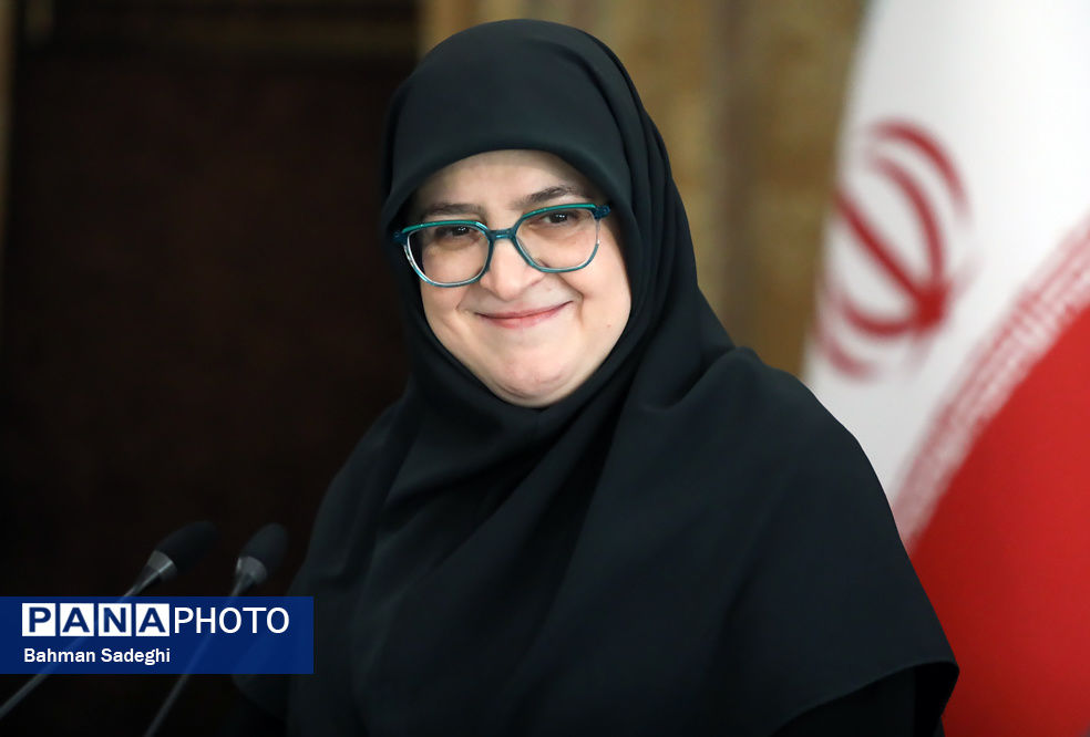 مهار تورم و افزایش رشد اقتصادی از برنامه‌های جدی دولت است