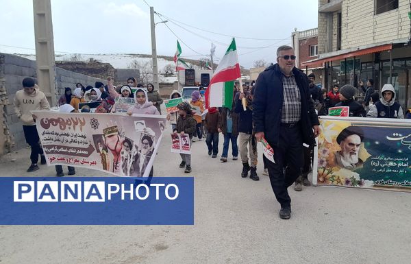 راهپیمایی ۲۲ بهمن در روستای خوی