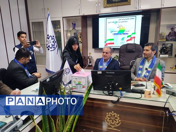 دوازدهمین دوره  انتخابات شورای دانش آموزی استان خراسان رضوی در ناحیه 7 مشهد