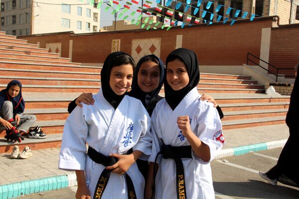 پروازِ شورِ ورزش در کاوه آهنگر