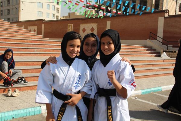 پروازِ شورِ ورزش در کاوه آهنگر