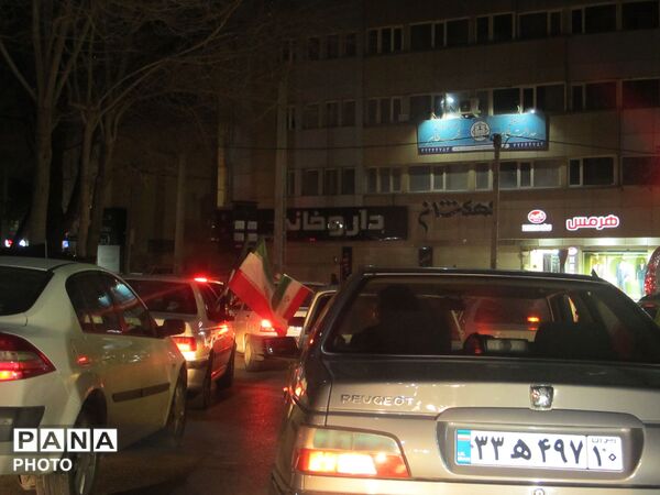 کاروان خودرویی و تجمع مردمی در شهرکرد