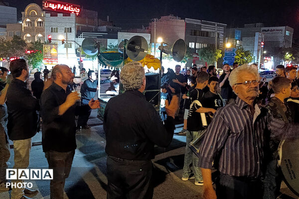 بجنورد یکپارچه در سوگ حسین(ع)