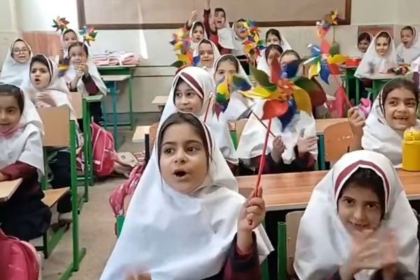 برپایی محافل انس با قرآن یادبود سیدحسن نصرالله در مدارس رودهن 