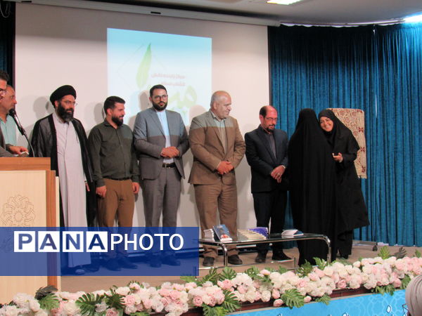 برگزاری آیین رونمایی از آثار تجربه‌نگاری جبهه فرهنگی انقلاب اسلامی کردستان و افتتاح مرکز «میدا»