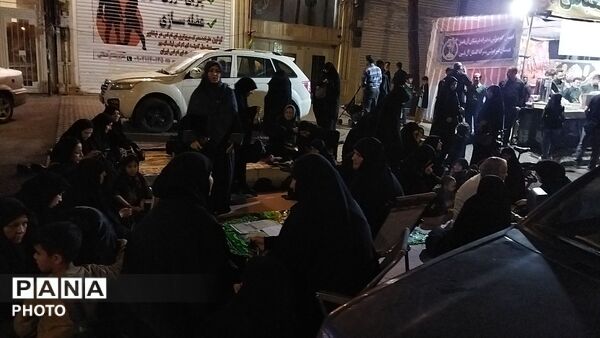 سفره حضرت رقیه در دل مراسم شب دوم محرم در بلوار فضل نیشابور 