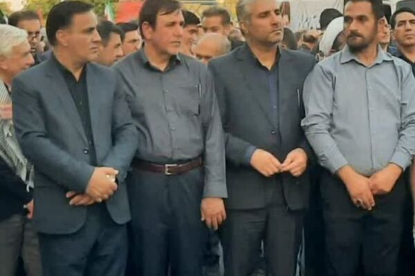 تشییع نمادین پیکر مطهر رهبر شهید در اندیمشک