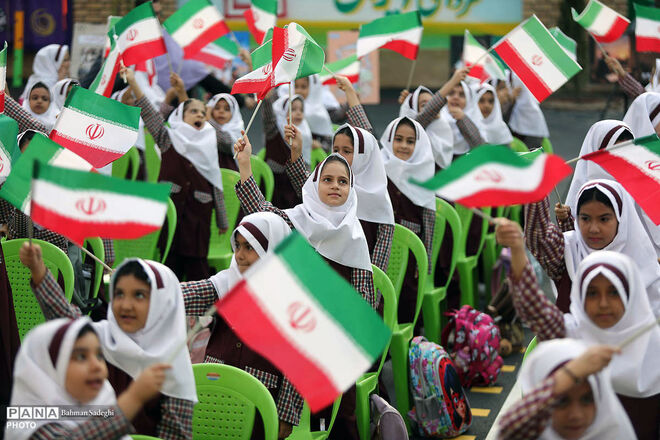 مهر ۱۴۰۵؛ مدرسه دوباره جان گرفت/ بازگشت بیش از ۱۶.۵ میلیون دانش‌آموز به کلاس‌های درس