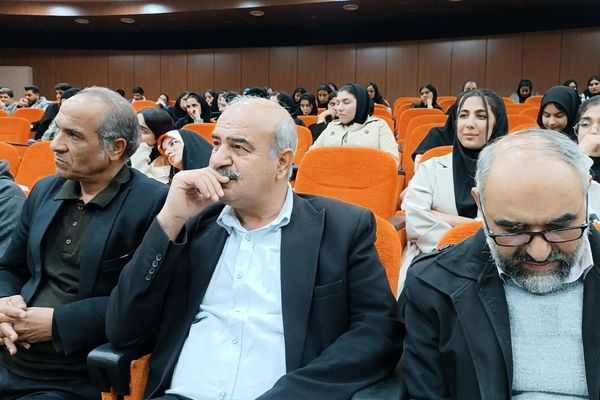 برگزاری محفل شعر در دانشگاه یاسوج