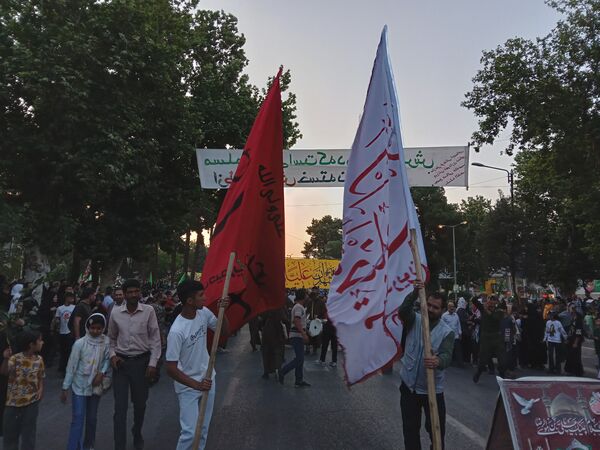 شروع حرکت راهیان عشق از میدان بی بی شطیطه تا مسجد جامع  