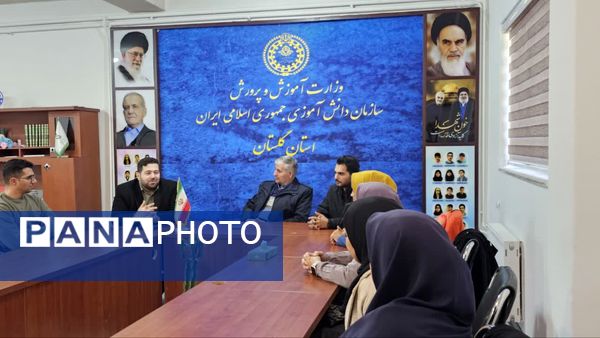 نشست صمیمی رحمت الله رضایی با اعضای سازمان دانش‌آموزی استان گلستان