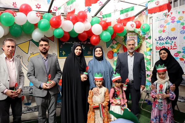 غنچه های بهارستانی آغاز سال تحصیلی را جشن گرفتند