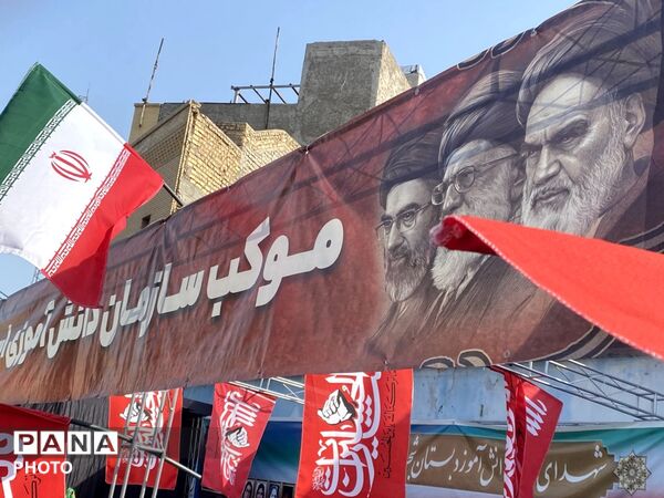 جاماندگان اربعین میهمان سفره مهرِ سازمان دانش‌آموزی شدند