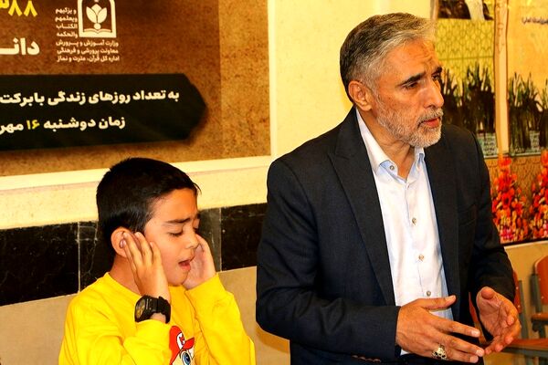 برگزاری محفل انس با قرآن کریم در دارالقرآن آیت‌الله قرائتی شهرری