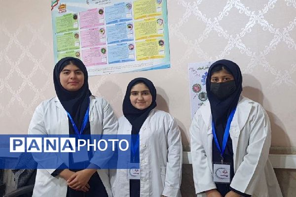 برگزاری بازارچه اقتصادی در دبیرستان شاهد تکتم