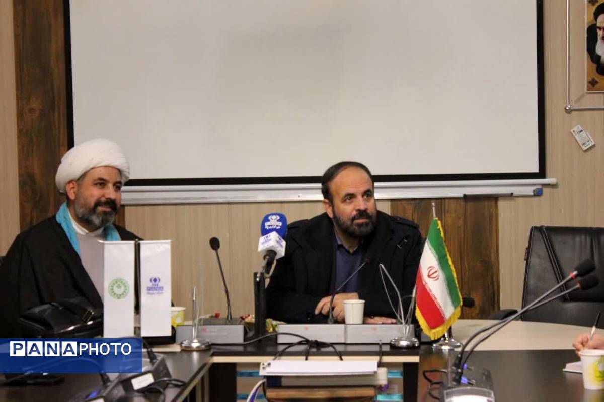  نشست دانش‌آموزان خبرنگار پانا با محوریت جهاد تبیین در البرز