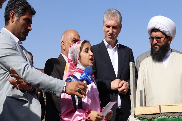 یک خشت هزار امید