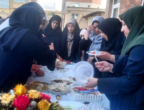 جشنواره غذای سالم و‌ معرفی غذاهای محلی در شهرستان بروجن