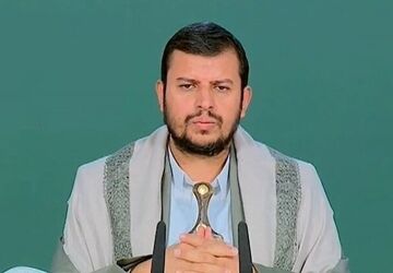 مردم سدی محکم در برابر دشمنان هستند
