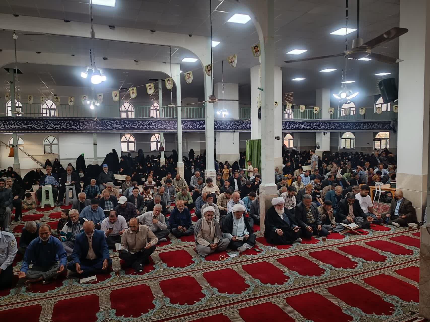 مراسم دعای عرفه در شهر درق
