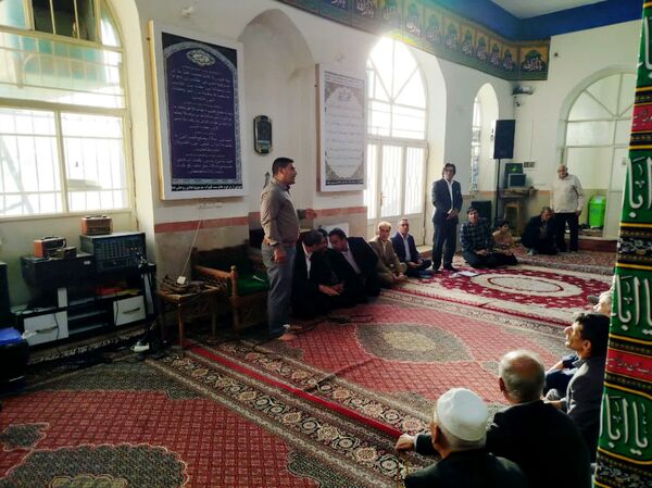 جلسه هادی هاشمی‌نیا با اهالی محله ده‌محسن؛ تأکید بر رفع مشکلات زیرساختی و خدمات شهری