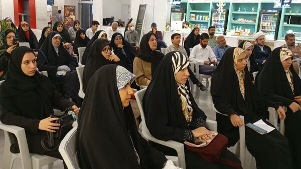  آیین رونمایی و جشن امضای سه کتاب در بخش ادبیات داستانی حوزه هنری فارس