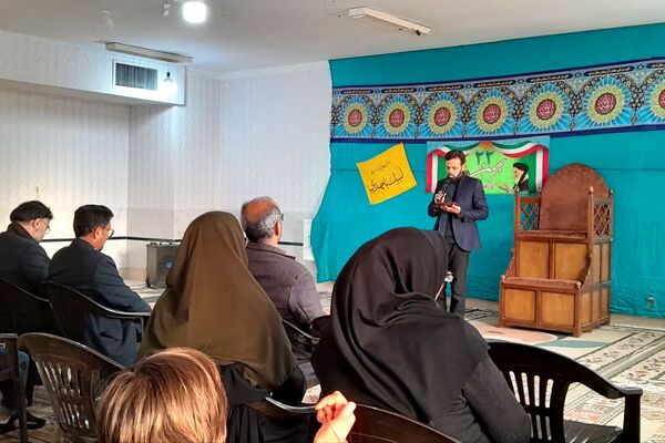 مراسم ایام الله دهه فجر در دبیرستان معارف صدرای ولایت