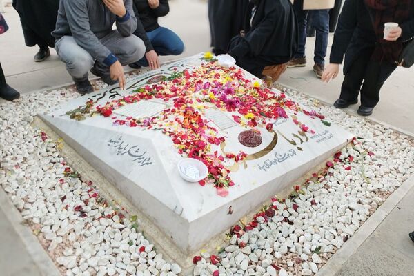 تجدید عهد با پدران آسمانی ایران