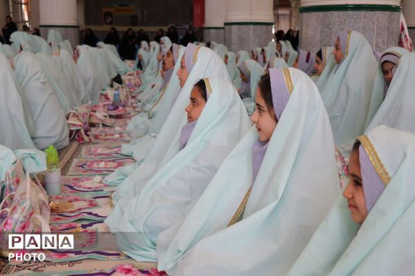 برگزاری جشن تکلیف دختران پایه سوم ابتدایی ابرکوه 