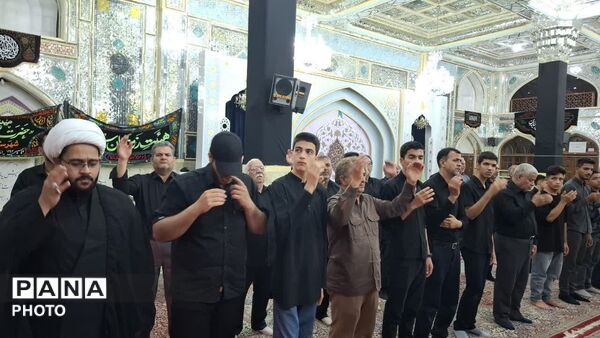 طنین یا حسین در سومین شب محرم از حرم حسین بن الموسی الکاظم (ع)