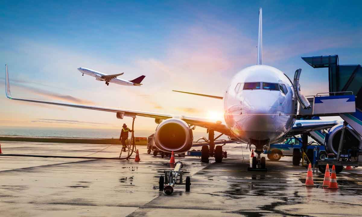 واگذاری بهره‌برداری فرودگاه‌ها به بخش خصوصی