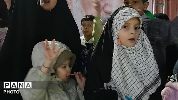 اجتماع مردمی حامیان انقلاب اسلامی در گلوگاه